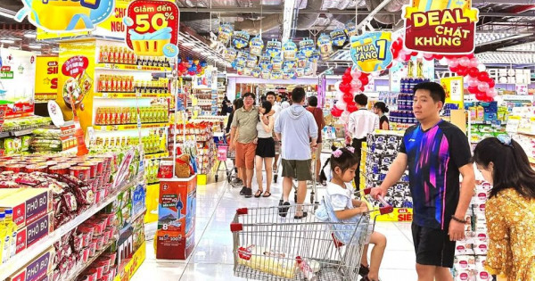 Siêu thị giảm giá khủng thời điểm cuối năm