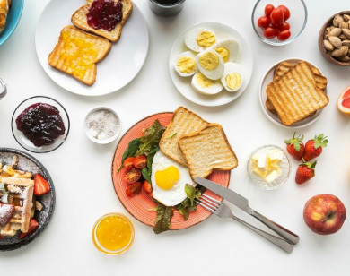 Những thực phẩm tránh ăn vào buổi sáng để bảo vệ men răng