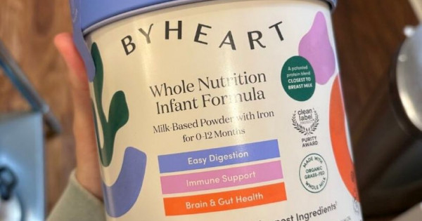 Sữa ByHeart gây ngộ độc: Bộ Y tế yêu cầu gỡ bỏ thông tin sữa này trên sàn thương mại điện tử