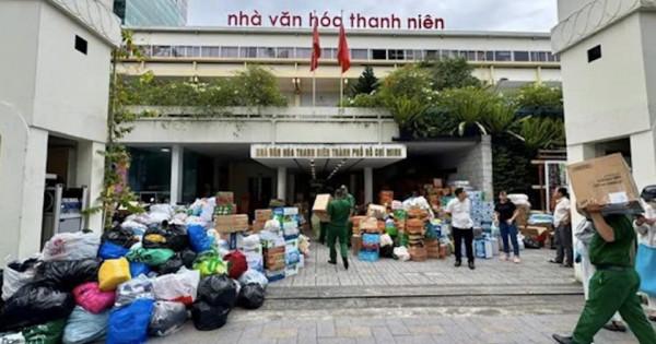 TP Hồ Chí Minh tổ chức nhiều điểm tiếp nhận cứu trợ đồng bào miền Trung