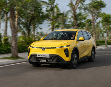 VinFast Limo Green được ví như… “máy cày tiền” mới của các bác tài dịch vụ