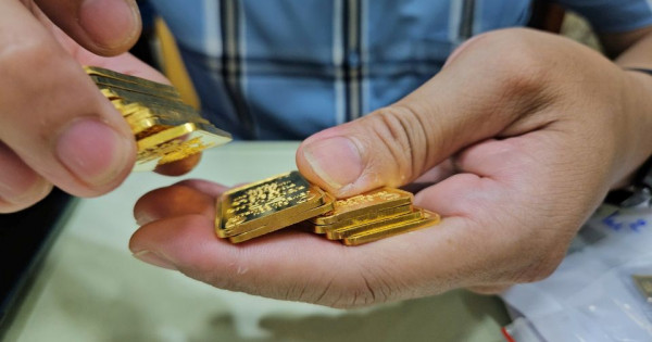 Giá vàng ngày 28/11/2025: Vàng thế giới hạ nhiệt