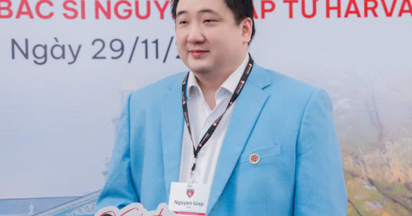 Bác sĩ "Harvard" Trần Nguyên Giáp ra mắt sách nâng mũi: Mã QR, Plasma định hình an toàn mới