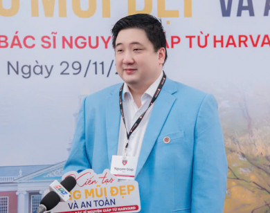 Bác sĩ "Harvard" Trần Nguyên Giáp ra mắt sách nâng mũi: Mã QR, Plasma định hình an toàn mới