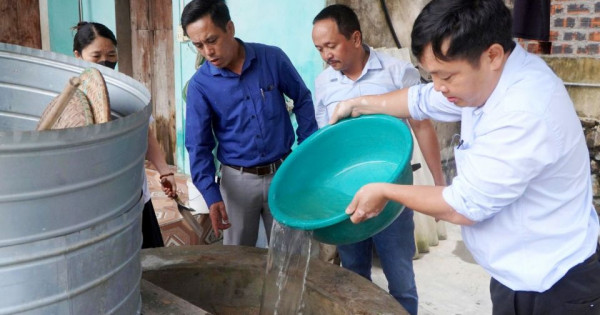 Hướng dẫn xử lý giếng nước và tiêu độc môi trường sau bão lũ