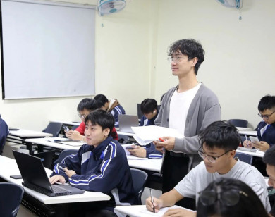 Nhiều đại học bỏ tổ hợp truyền thống, giảm xét học bạ: Có thu hẹp cơ hội của thí sinh?