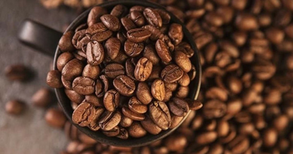 Giá nông sản ngày 4/12/2025: Cà phê và hồ tiêu cùng giảm mạnh