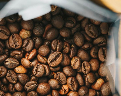 Giá nông sản ngày 6/12/2025: Cà phê và hồ tiêu cùng giảm