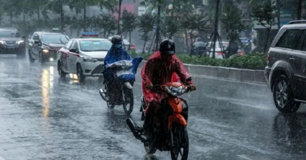 Thời tiết ngày 9/12/2025: Bắc Bộ nắng ấm, Nam Bộ có mưa rào và dông