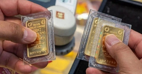 Giá vàng ngày 9/12/2025: Giá vàng trong nước cao hơn thế giới 21 triệu đồng/lượng