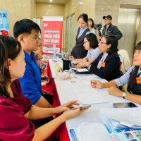 Doanh nghiệp tăng tốc tuyển dụng lao động phục vụ Noel, Tết 2026