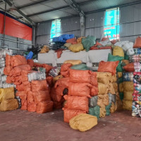 Hải Phòng: Tạm giữ hơn 94 tấn quần áo cũ không rõ nguồn gốc