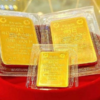 Giá vàng ngày 11/12/2025: Vàng trong nước đồng loạt tăng phi mã