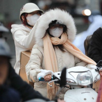 Thời tiết ngày 14/12/2025: Bắc Bộ rét đậm, Nam Bộ nắng ráo