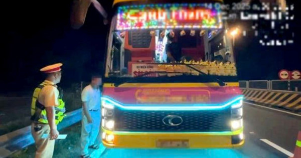 Cục CSGT phát hiện nhiều vi phạm nghiêm trọng của xe khách giường nằm trên các tuyến cao tốc