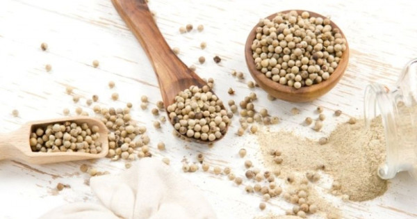 Giá nông sản ngày 15/12/2025: Hồ tiêu vững vàng giữ giá cao, cà phê giảm mạnh 3 tuần liên tiếp