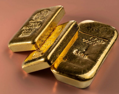 Giá vàng ngày 15/12/2025: Vàng thế giới vượt 4.300 USD nhờ Fed và lạm phát