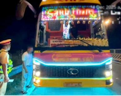 Cục CSGT phát hiện nhiều vi phạm nghiêm trọng của xe khách giường nằm trên các tuyến cao tốc