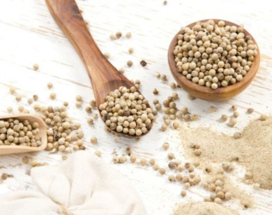 Giá nông sản ngày 15/12/2025: Hồ tiêu vững vàng giữ giá cao, cà phê giảm mạnh 3 tuần liên tiếp