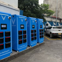 TP Hồ Chí Minh: Đề xuất lắp đặt 20.000 tủ đổi pin xe điện trên vỉa hè