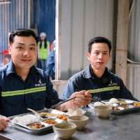 Từ mưu sinh bấp bênh đến cuộc sống đủ đầy: Nhiều lao động “đổi đời” nhờ việc làm bền vững tại VinCons