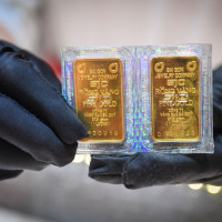 Giá vàng ngày 16/12/2025: Vàng miếng đồng loạt tăng cao, lập kỷ lục mới