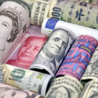 Giá ngoại tệ ngày 23/12/2025: USD thế giới suy yếu mạnh