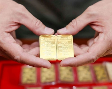 Giá vàng ngày 24/12/2025: SJC áp sát mốc 160 triệu đồng/lượng