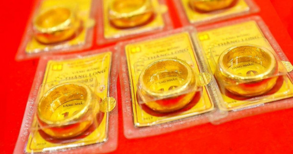 Giá vàng ngày 25/12/2025: Vàng trong nước tiếp tục tăng nóng