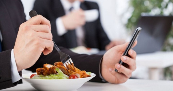 Những thói quen là ‘sát thủ’ đối với hệ tiêu hóa, cần loại bỏ ngay