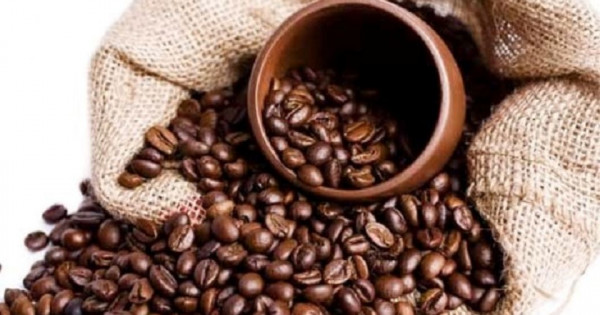 Giá nông sản ngày 29/12/2025: Cà phê và hồ tiêu cùng tăng mạnh cuối năm