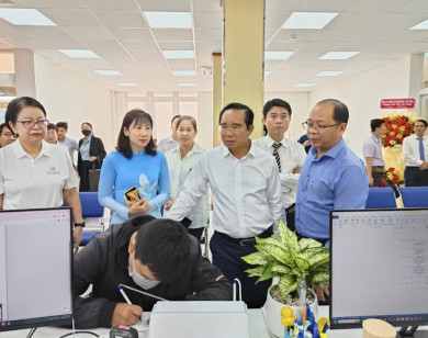 Xóa bỏ rào cản địa giới hành chính, TP Hồ Chí Minh số hóa 100% thủ tục công