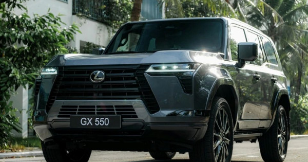 Gần 5.000 xe Lexus và Toyota hạng sang bị triệu hồi