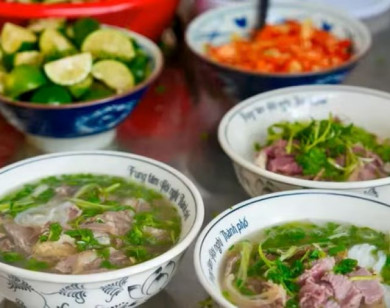 Lập hồ sơ đề nghị UNESCO ghi danh di sản văn hóa phi vật thể 'Phở' và 'Múa rối nước'