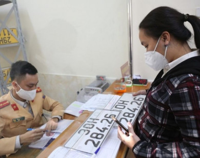 Lệ phí đăng ký xe đồng loạt giảm 30%: Ai là người hưởng lợi nhiều nhất?