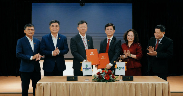 Phân Bón Cà Mau và AgriS ký kết hợp tác chiến lược thúc đẩy nông nghiệp bền vững