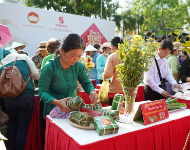 SABECO mang "Chung Vị Tết Việt" đến Vĩnh Long và Cần Thơ