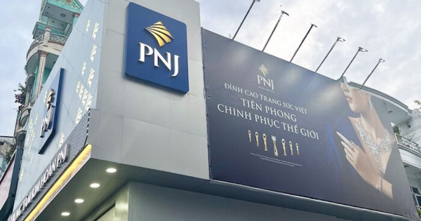 Nghịch lý tại PNJ: Doanh thu vàng 24K "bốc hơi" 43%, vì sao lợi nhuận vẫn lập đỉnh lịch sử?