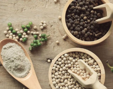 Giá nông sản ngày 24/1/2026: Cà phê đảo chiều giảm, hồ tiêu bật tăng trở lại