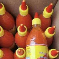 Khởi tố giám đốc doanh nghiệp sản xuất hàng nghìn chai tương ớt, nước chấm giả