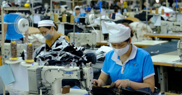 Giảm giờ làm: Để tái tạo sức lao động và tăng thu nhập