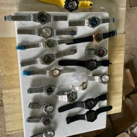 Thu giữ gần 900 đồng hồ giả nhãn hiệu Patek Philippe, Rolex, Hublot