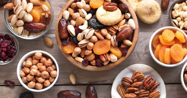 Bí quyết chọn hạt khô vừa ngon, vừa an toàn cho cả nhà dịp Tết