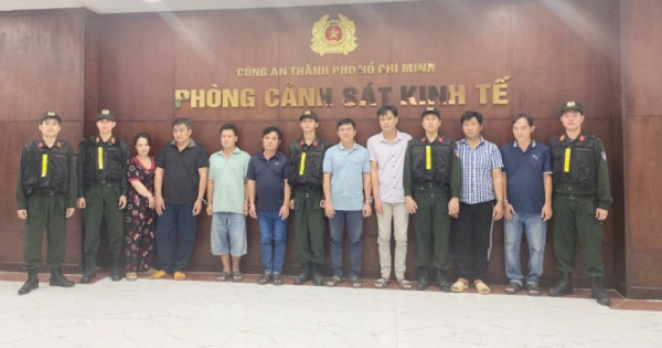 TP Hồ Chí Minh: Triệt phá đường dây sản xuất xăng giả quy mô lớn, thu giữ lượng lớn dung môi