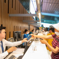 Thị trường vé máy bay Tết: Nơi kín chỗ, nơi bay rỗng