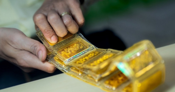 Giá vàng ngày 9/2/2026: Vàng SJC neo cao chót vót ở mức 179,3 triệu đồng/lượng