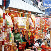 Hàng hóa Tết ông Công ông Táo không tăng giá nhưng vẫn ế ẩm