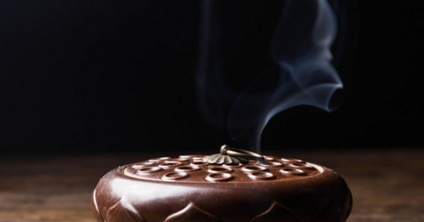 Nên xông nhà vào lúc để đón nhận bình an, may mắn?