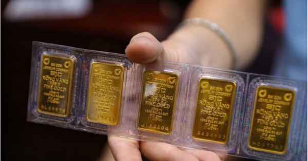 Giá vàng ngày 12/2/2026: Vàng thế giới tăng sốc, vàng trong nước sẵn sàng bùng nổ