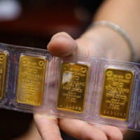 Giá vàng ngày 12/2/2026: Vàng thế giới tăng sốc, vàng trong nước sẵn sàng bùng nổ